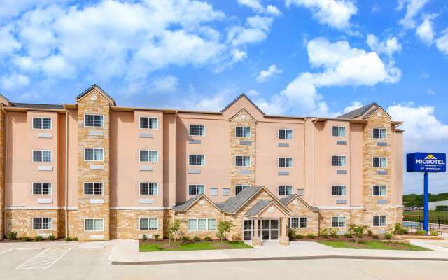 Microtel Inn & Suites by Wyndham College Station