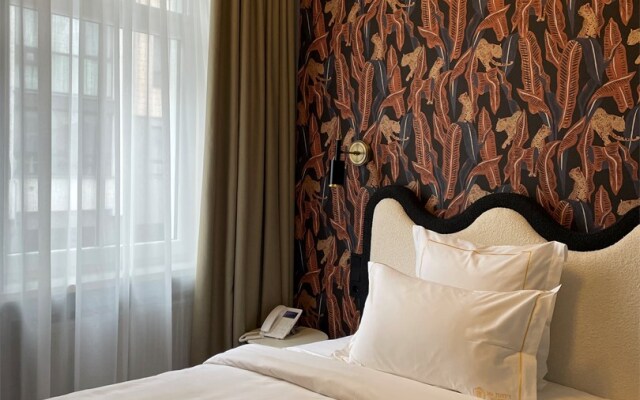 Mr.Just's Hotel