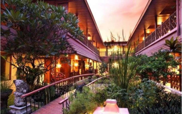 Puri Artha Hotel