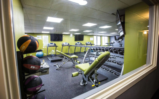 Ramada Plaza Chicago North Shore