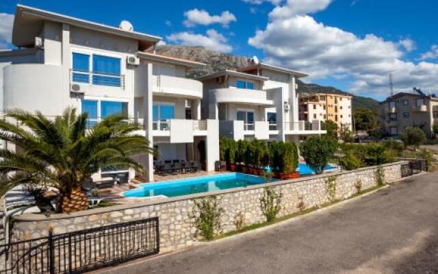 Royal Villas