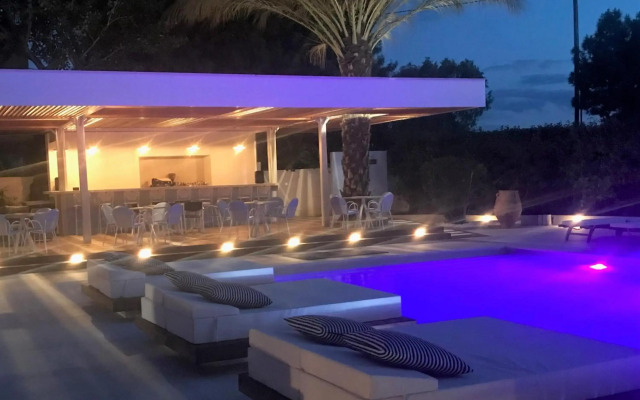 Danae Hotel