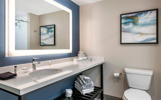 Cambria Hotel Orlando Airport