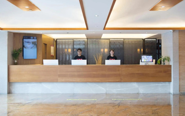 Relax Season Hotel Dongmen