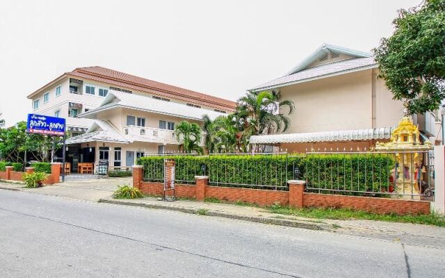 OYO 266 Baanloksouylokchay