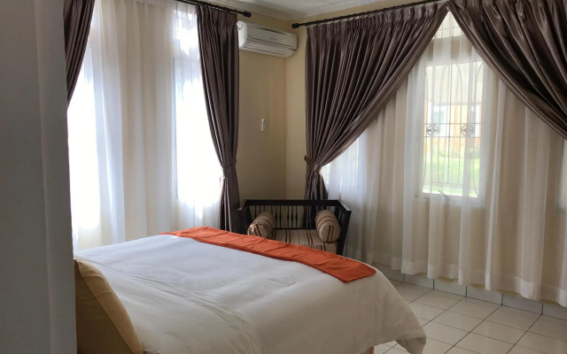 Villa Sofia Kota Bunga – Guest Rooms – Cipanas
