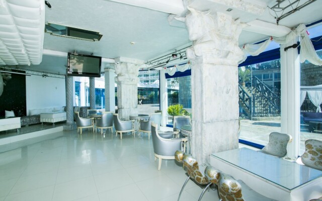 Metropol_Chaika Resort