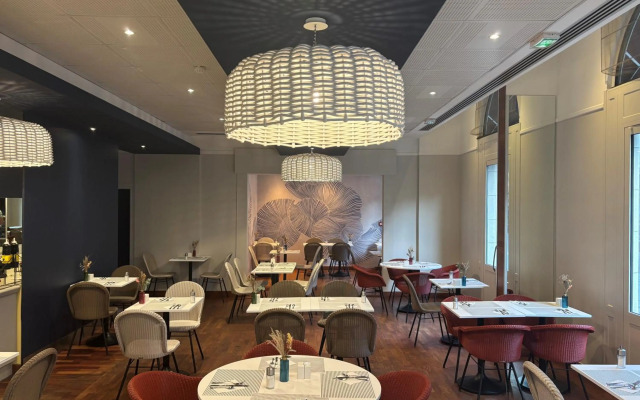Mercure Nantes Centre Grand Hotel