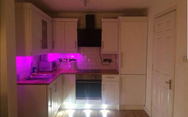 One Bed Apartment Near Heathrow