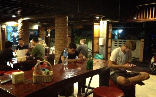 Bann Elephant Home - Hostel