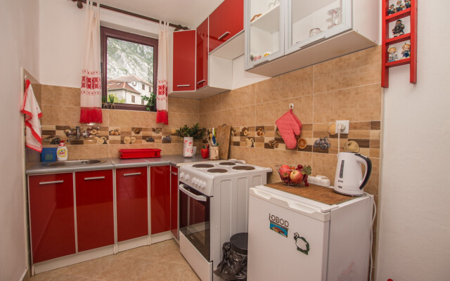 Apartment 5meters from Sea, Kotor
