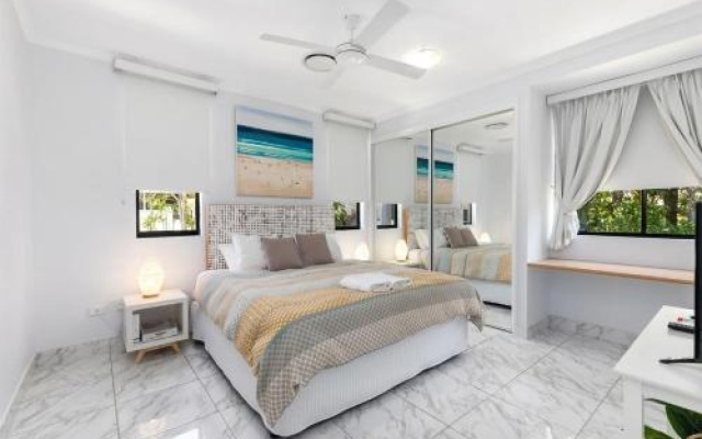 Unit 8, Bronte of Coolum, 8 - 12 Coolum Terrace Coolum Beach, 500 Bond, LINEN INCLUDED, WIFI – Guest Rooms – Coolum Beach