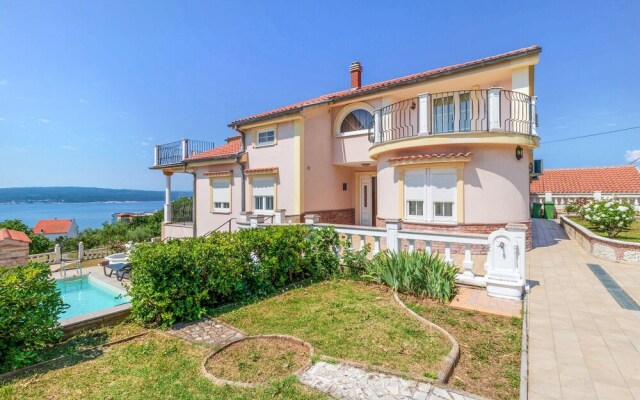 Nice Home in Dramalj With Wifi and 7 Bedrooms