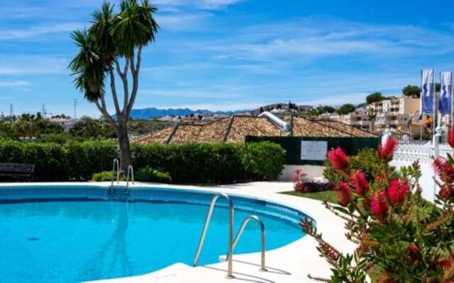 Apartment - 2 Bedrooms with Pool and WiFi - 107875