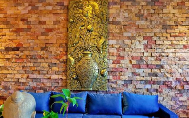 Samnak Lounge