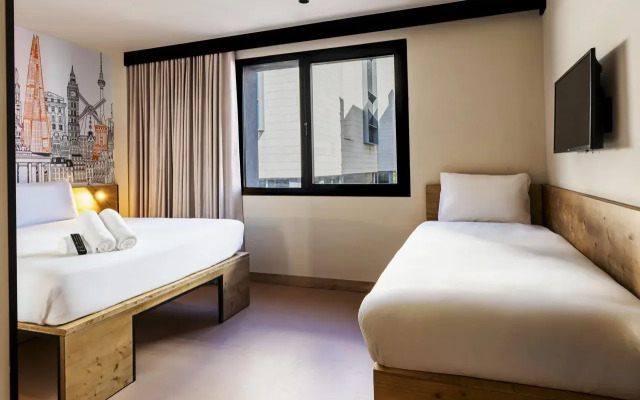 Easyhotel Madrid Alcala