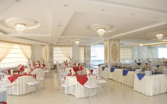 Grand Mongolia Hotel