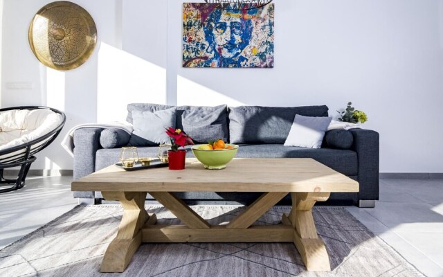 IB - Stunning apt in center of Marbella