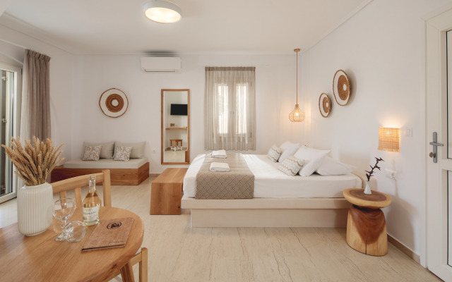 Proteas Hotel & Suites