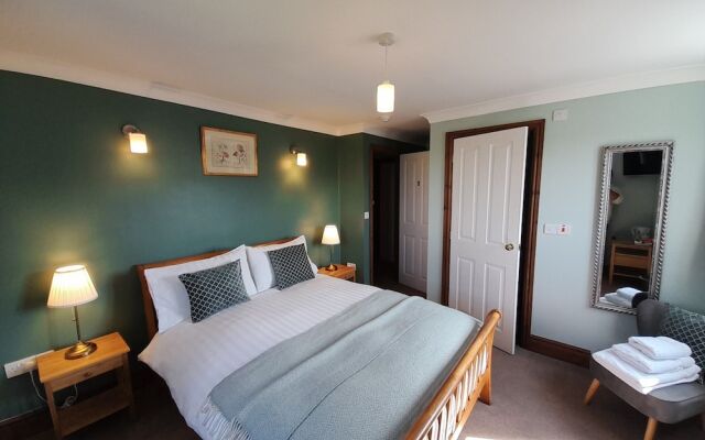 The Dolfor Inn