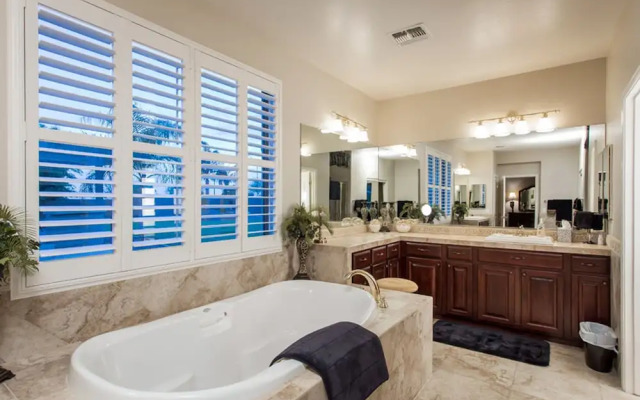 Grand Slam Getaway 5 BR by Casago