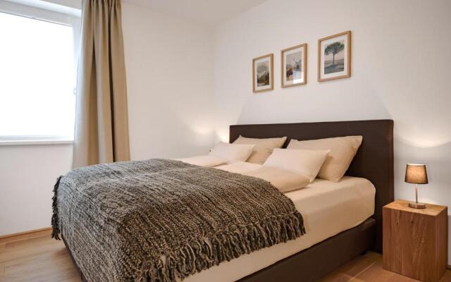 die Tauplitz Lodges - Bergblick Lodge B1 by AA Holiday Homes