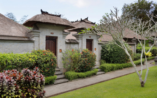Santi Mandala Villa & Spa