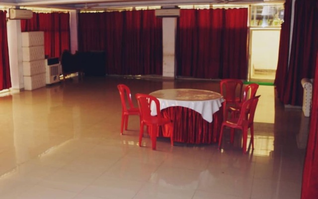 Hotel Vasundhara