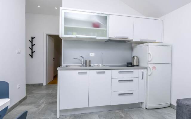 Apartments Mime