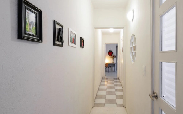Cozy Vintage Flat