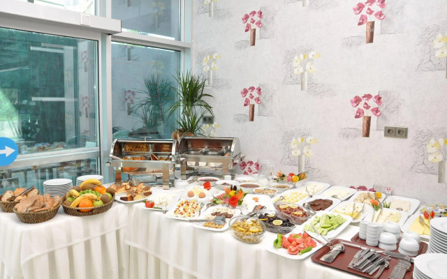 Grand Asos Hotel