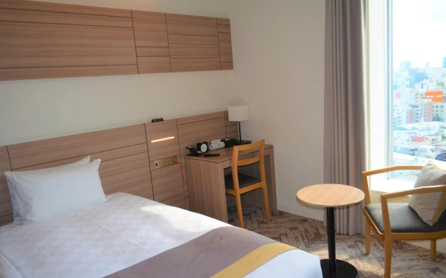 Nippon Seinenkan Hotel