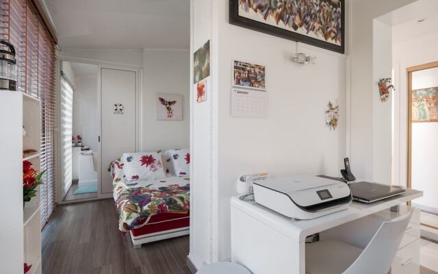 Elegant Apartment in Nice With Swimming Pool