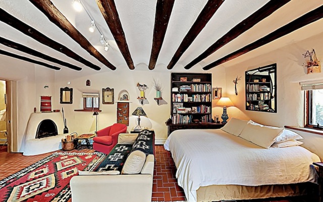 Downtown Casita - Studio Br Apts