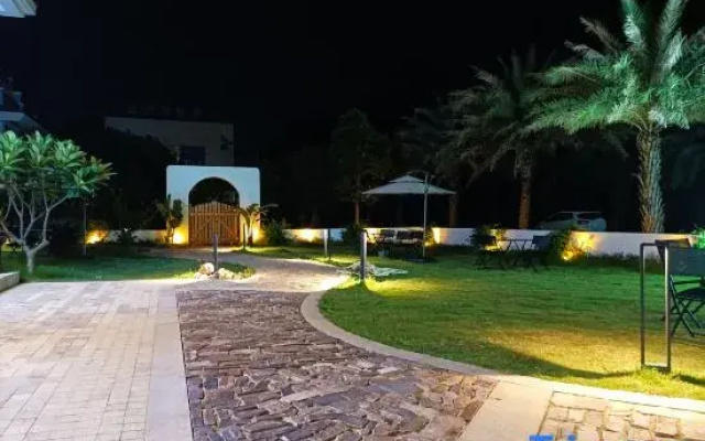 Dongshan Jiguo Villa (Jinluan Bay Scenic Area)
