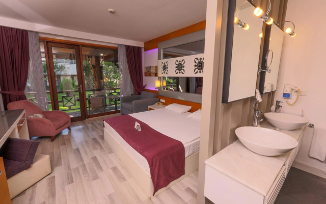 Flora Garden Beach Hotel