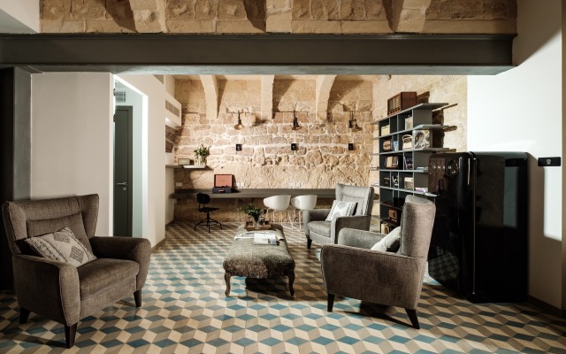19 Rooms