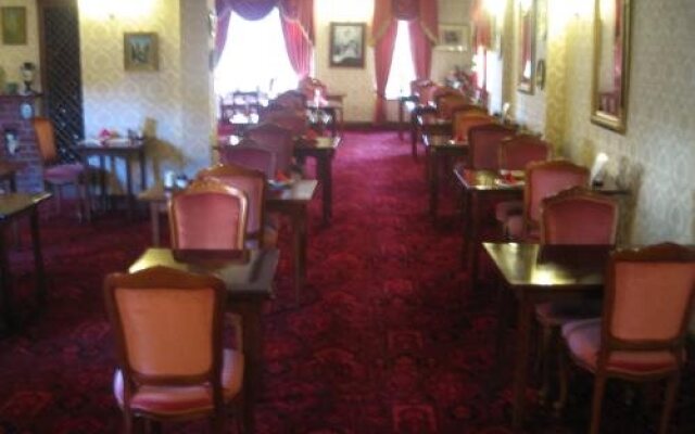 Victoria Oxford
