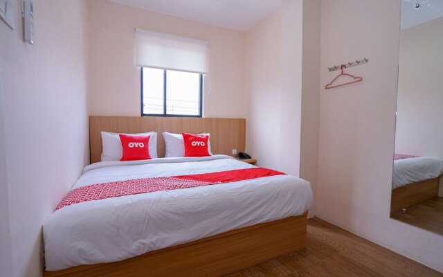 U Xpress Hotel by OYO Rooms