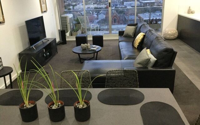 Sub Penthouse On Barkly Street