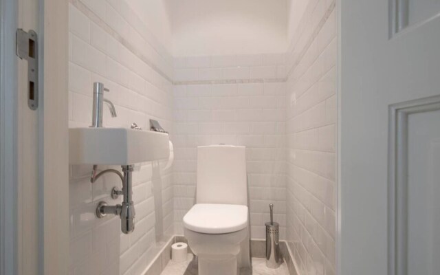Saint Pauls Suite 2