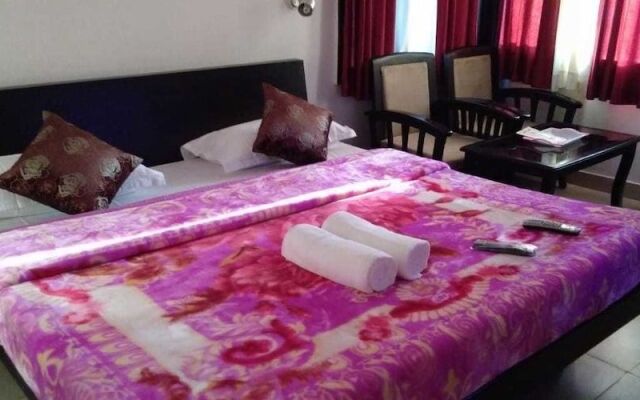 The Raikwals Hotel and Resturant