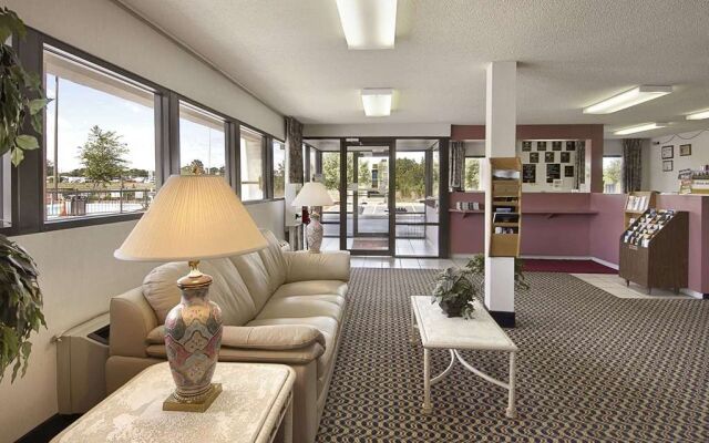 Baymont by Wyndham Richburg/Chester Area