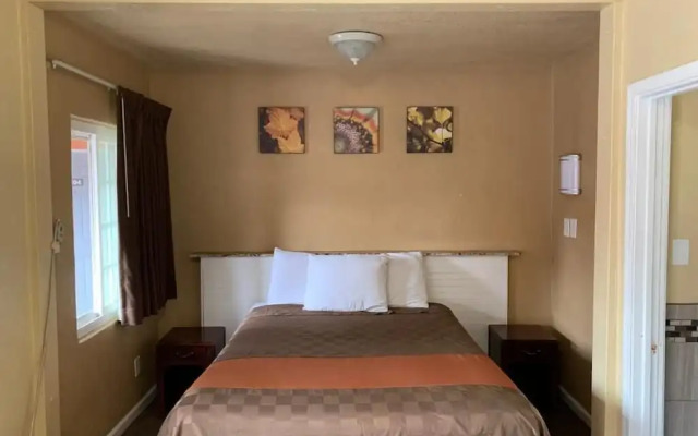 Sunlight Motel