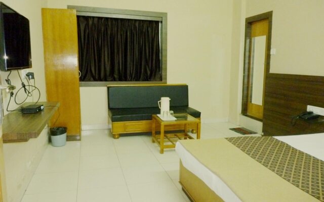 Hotel Empire Gandhidham