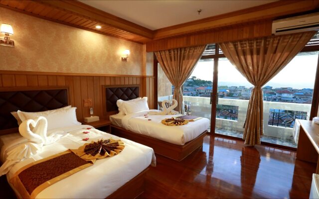 Cherry Queen Hotel