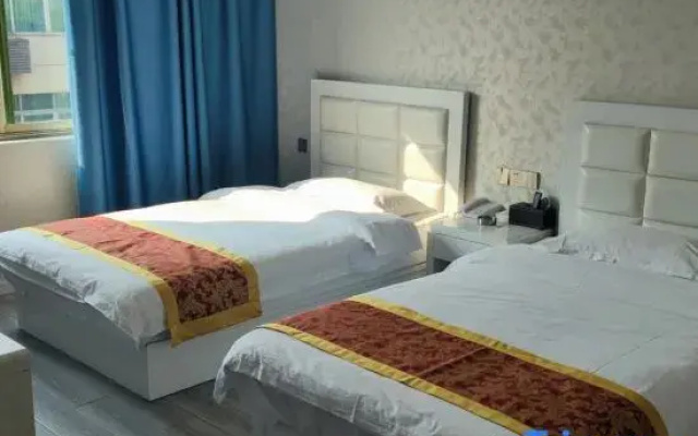 Jinhong Business Hotel