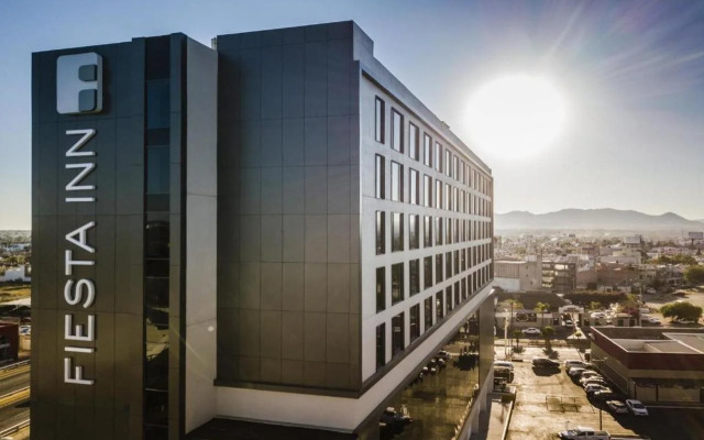 Fiesta Inn Aguascalientes Patio