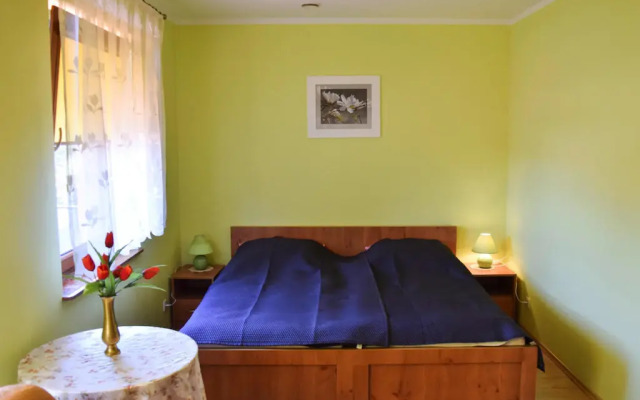 Semi-detached House With Fireplace, Rowy