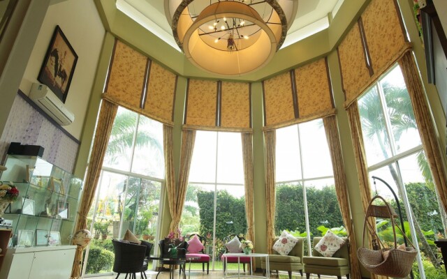 Nana Resort Kaengkrachan